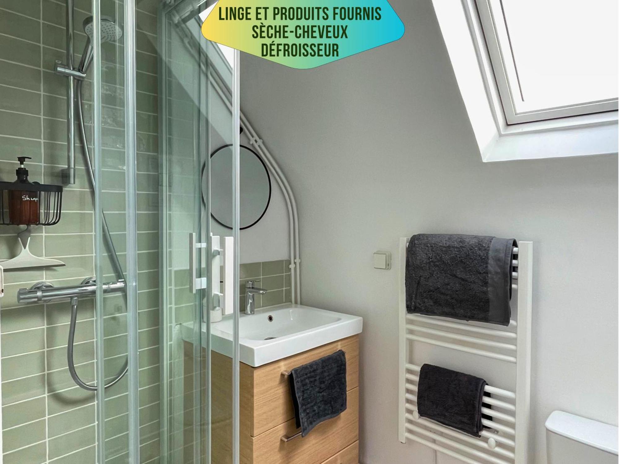Le Corneille - Ideal Pros & Couples - Centre Historique - Chateau 5Min - Gare 10Min - Au Calme - Fibre Compiegne Exterior photo